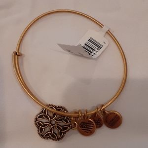 Alex & Annie bracelet NWOT